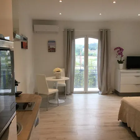 Hotel apartamentowy Windward 4*