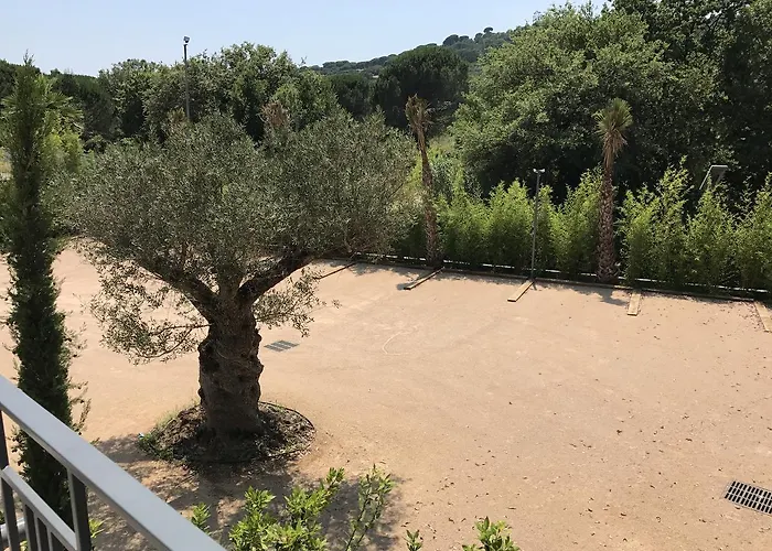 Windward Apart-hotel